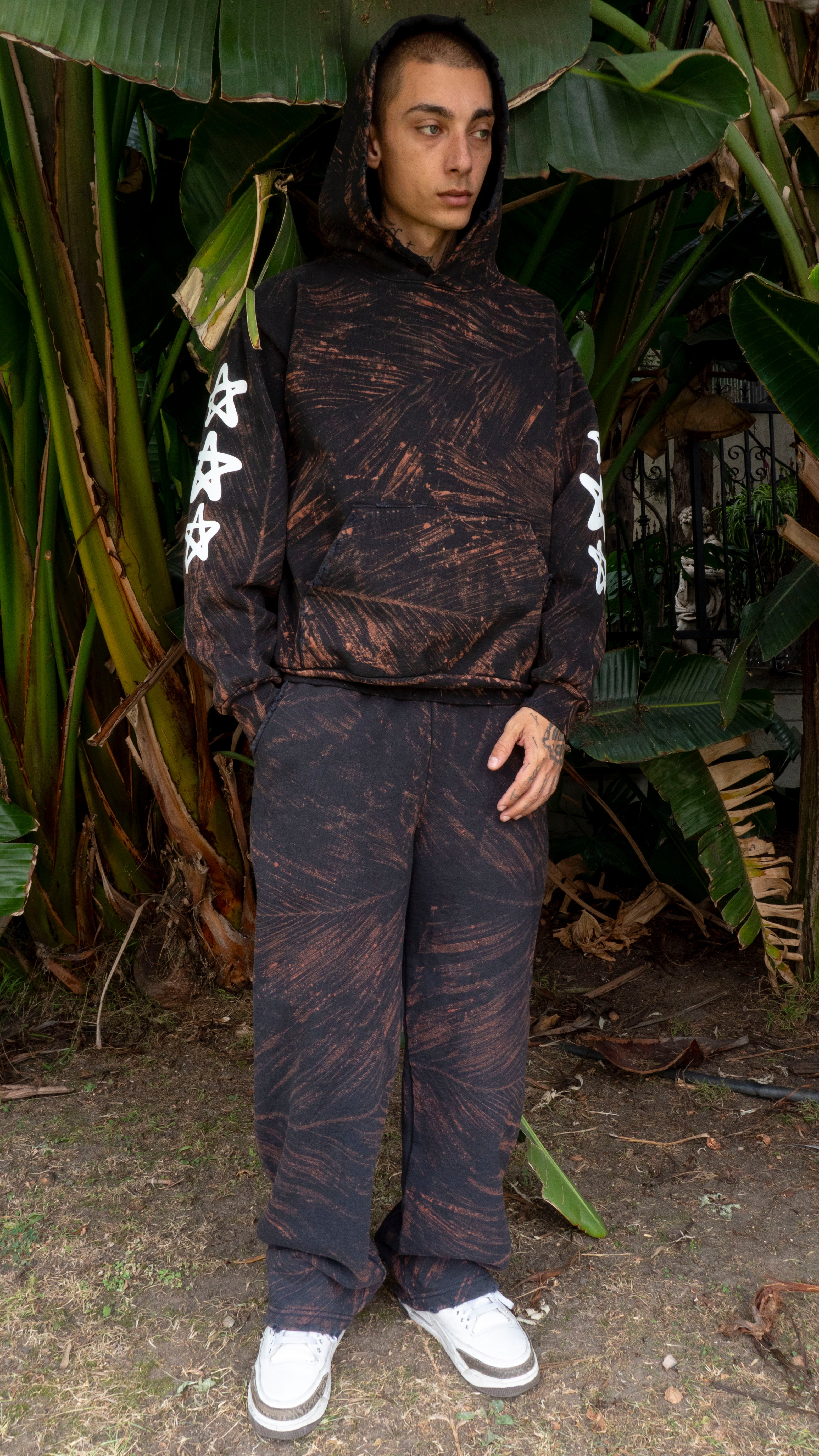 DINO BONES HOODIE BLEACH/BLACK