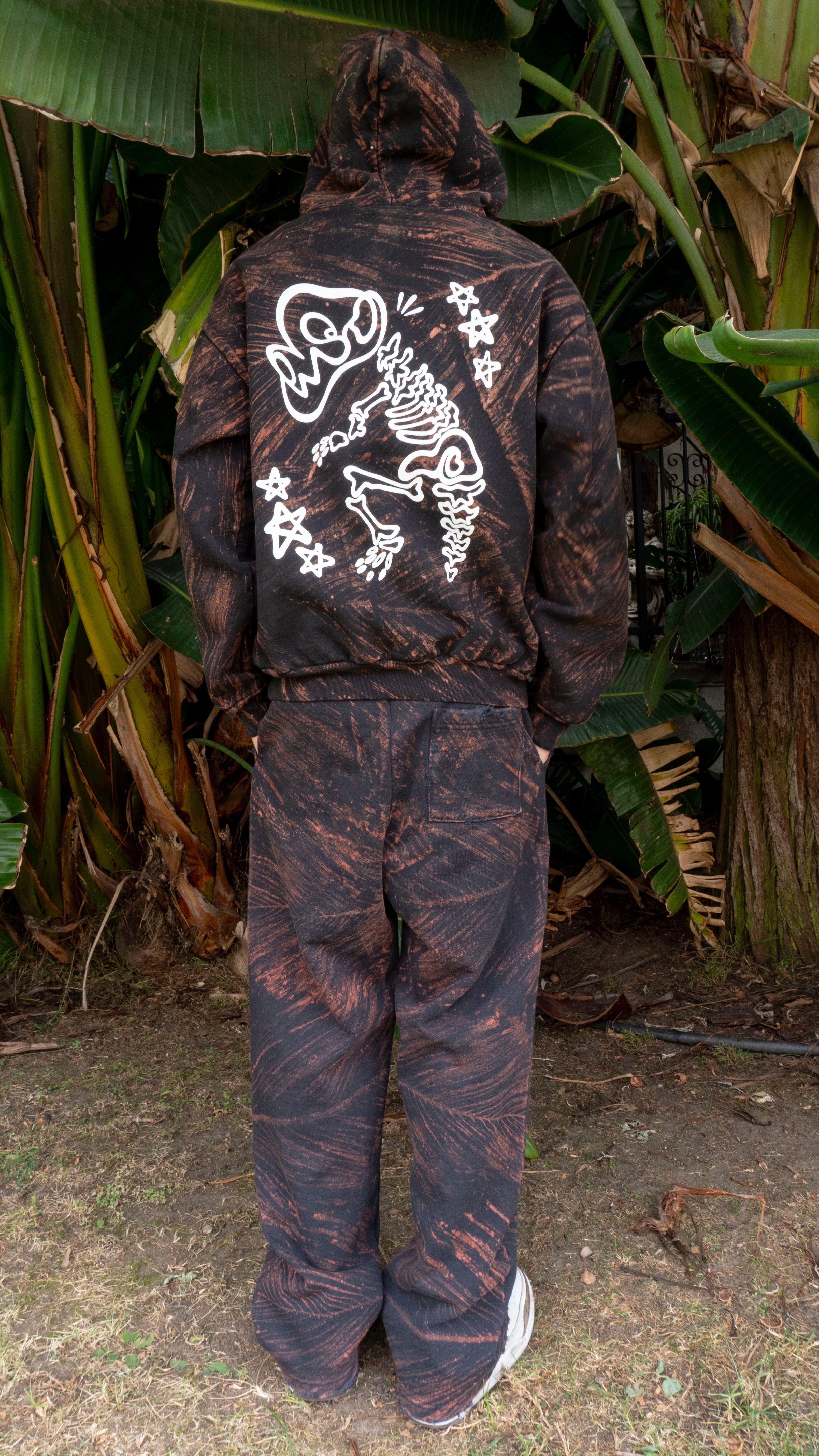 DINO BONES HOODIE BLEACH/BLACK