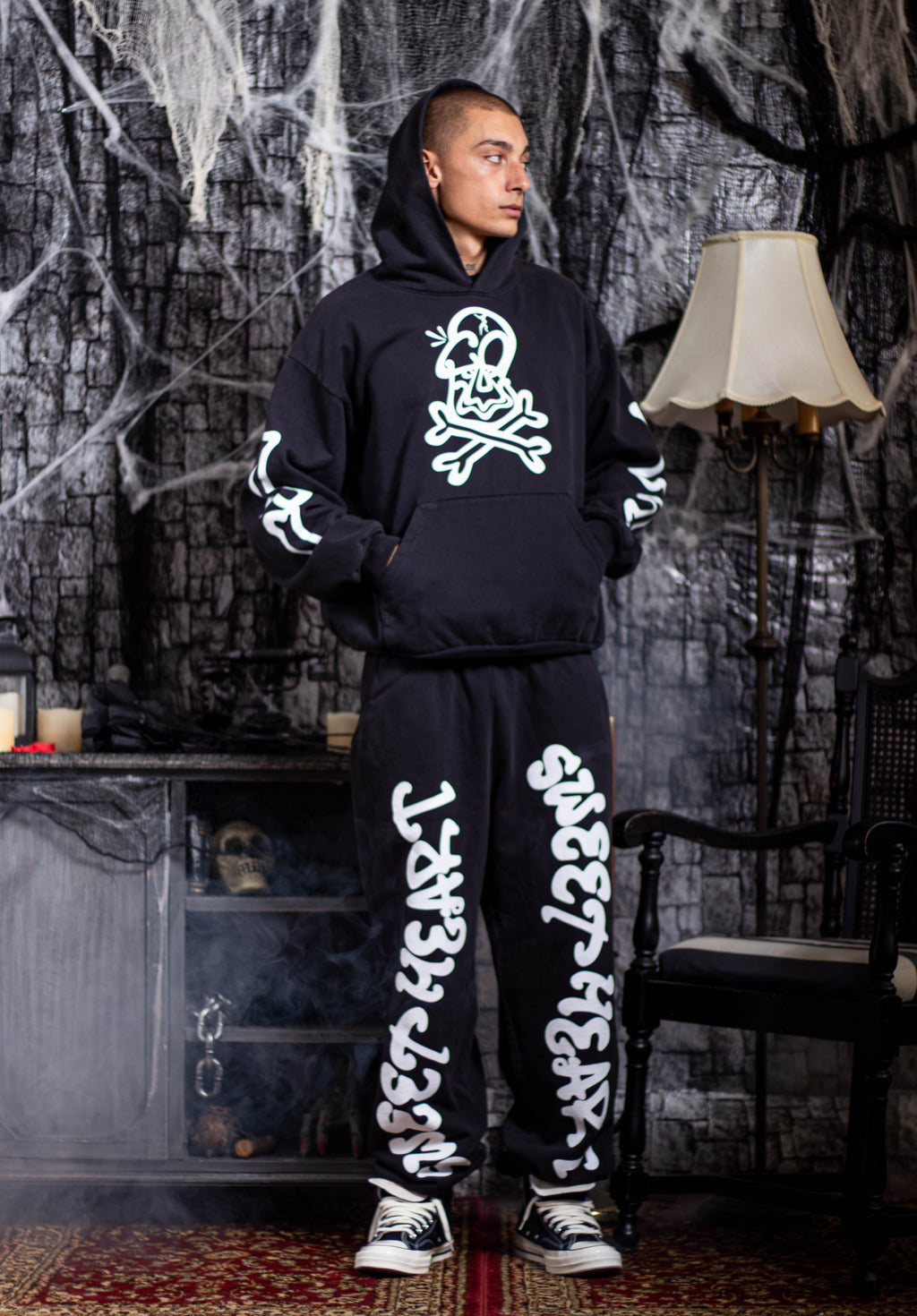CROSSBONES HOODIE WHITE/BLACK