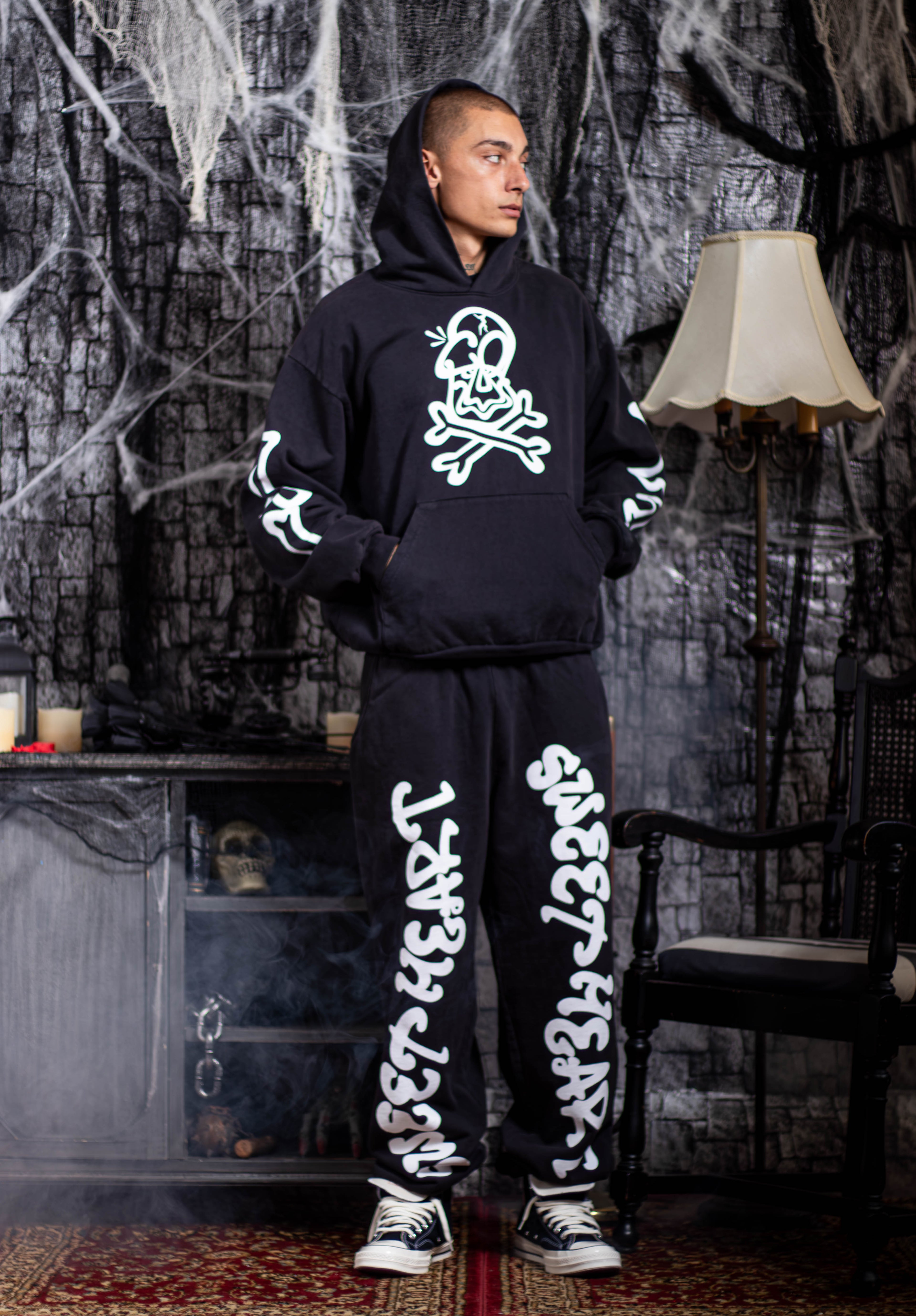 CROSSBONES HOODIE WHITE/BLACK