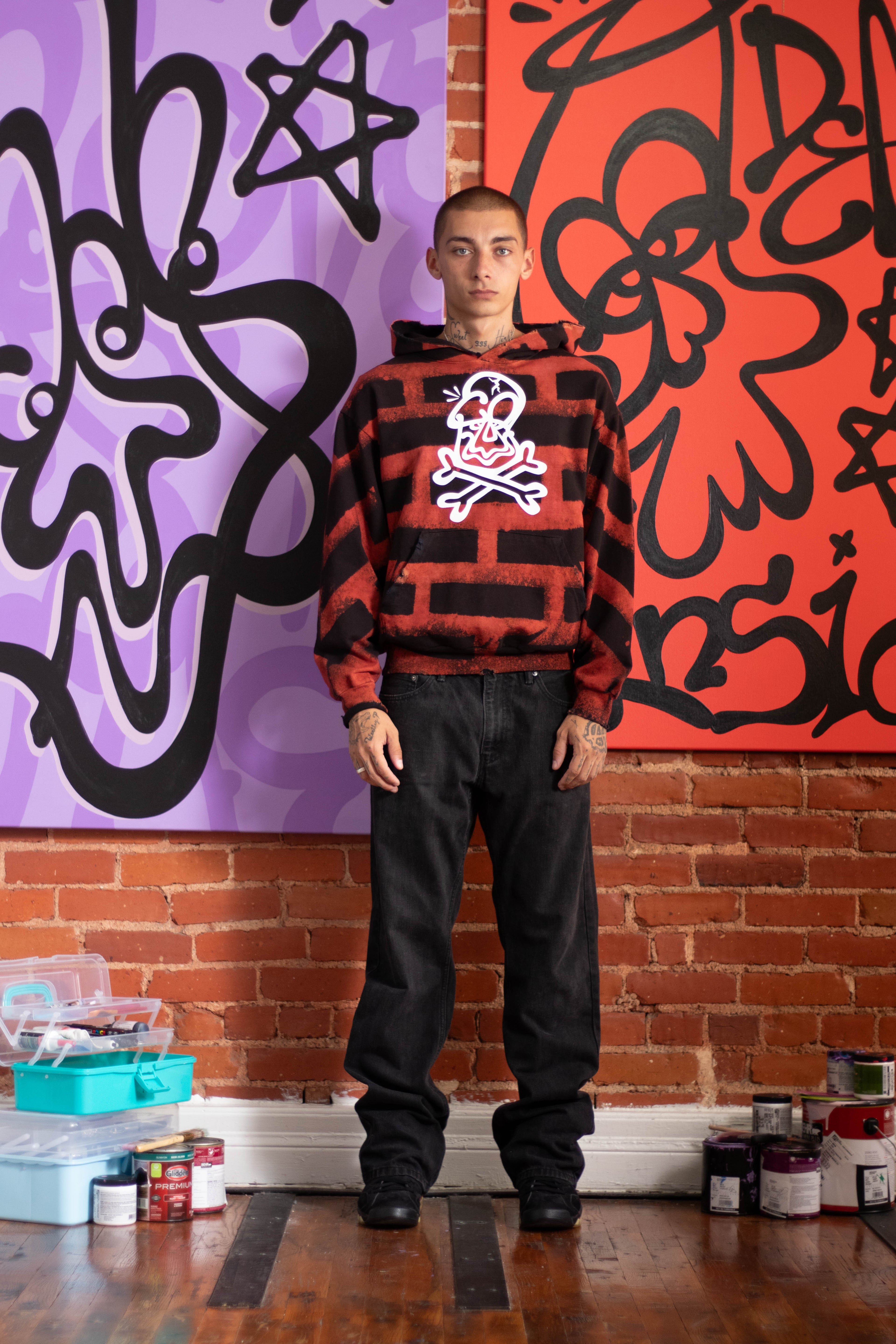 CROSSBONES BRICK HOODIE